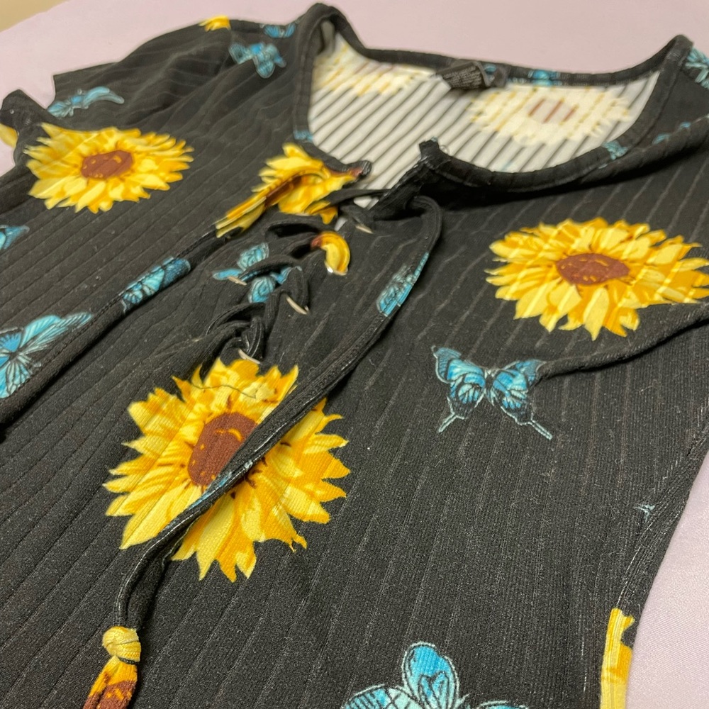 Rue 21 rib knit shirt